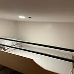 Cylo\'S Place Spacious 2Br Apt Linked To Mrt Station Near Gma 7